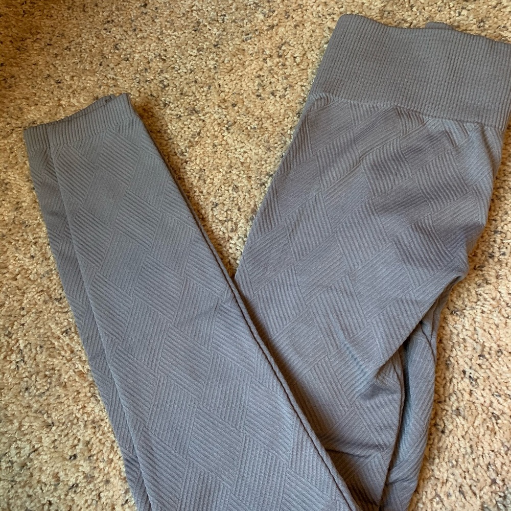 High waisted leggings